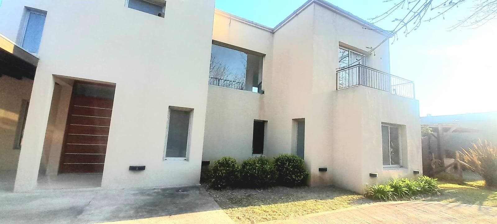 House for Sale, 7 Bedrooms - Qualifies for a Mortgage - Santa Catalina, Villanueva