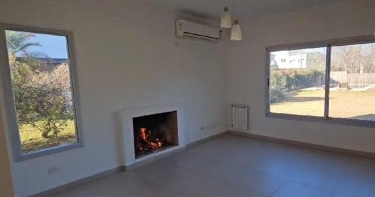 House for Sale, 7 Bedrooms - Qualifies for a Mortgage - Santa Catalina, Villanueva