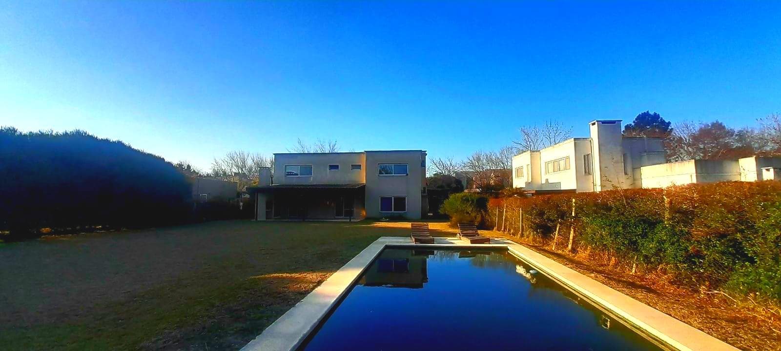 House for Sale, 7 Bedrooms - Qualifies for a Mortgage - Santa Catalina, Villanueva