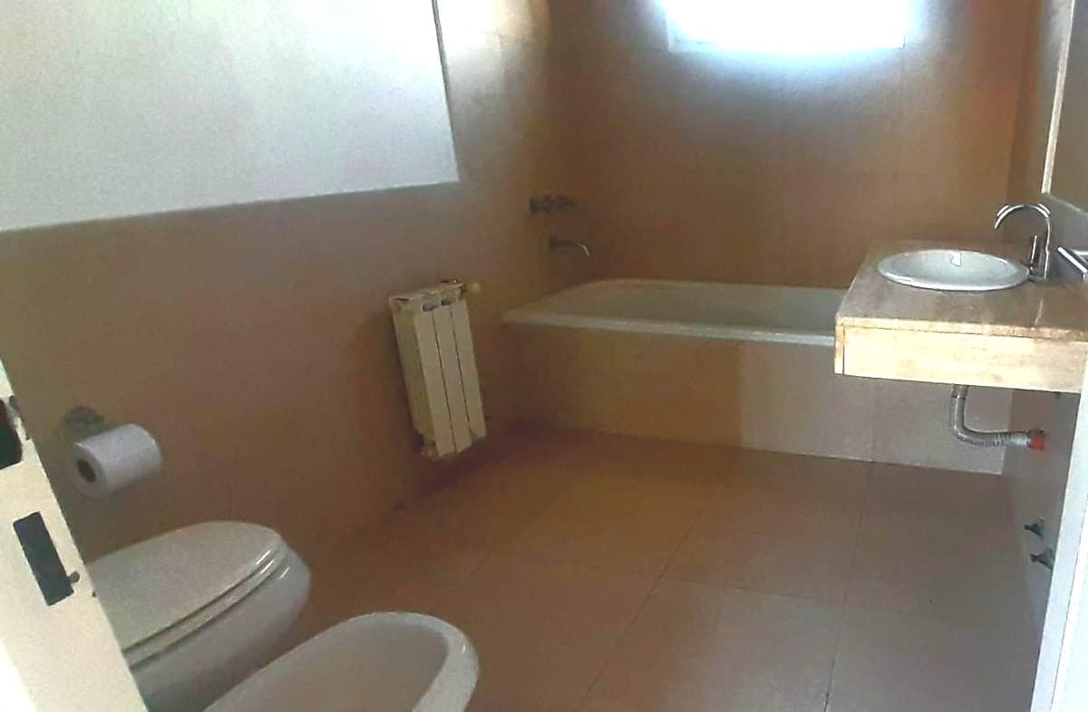 House for Sale, 7 Bedrooms - Qualifies for a Mortgage - Santa Catalina, Villanueva