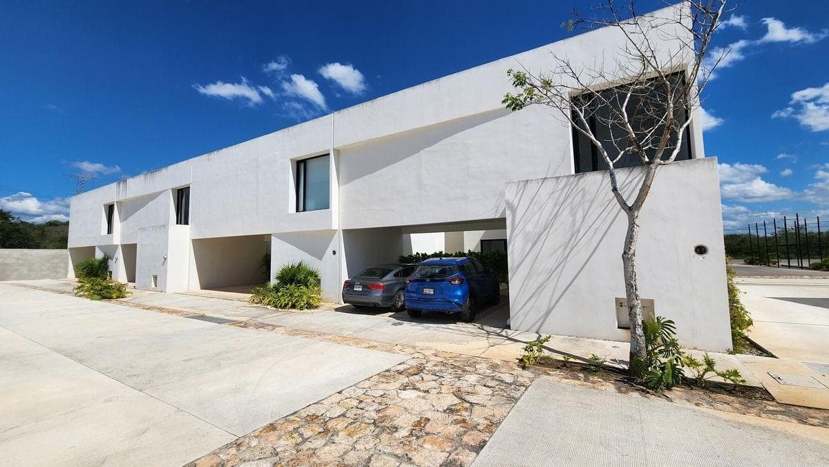 House North of Mérida, Cholul