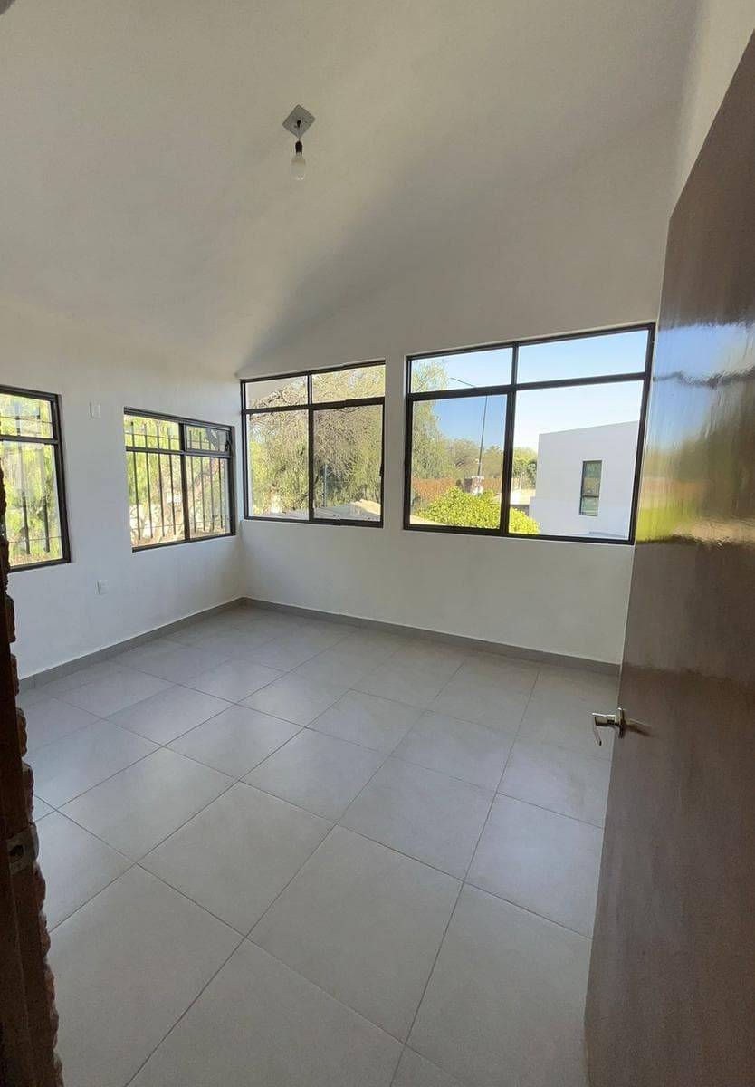 Casa en Mayorazgo en 3 plantas con 4 recámaras