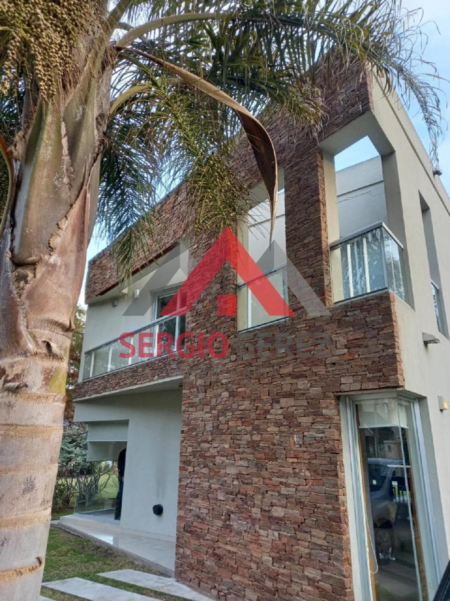 House in CLUB DE CAMPO CARDENAL DEL MONTE