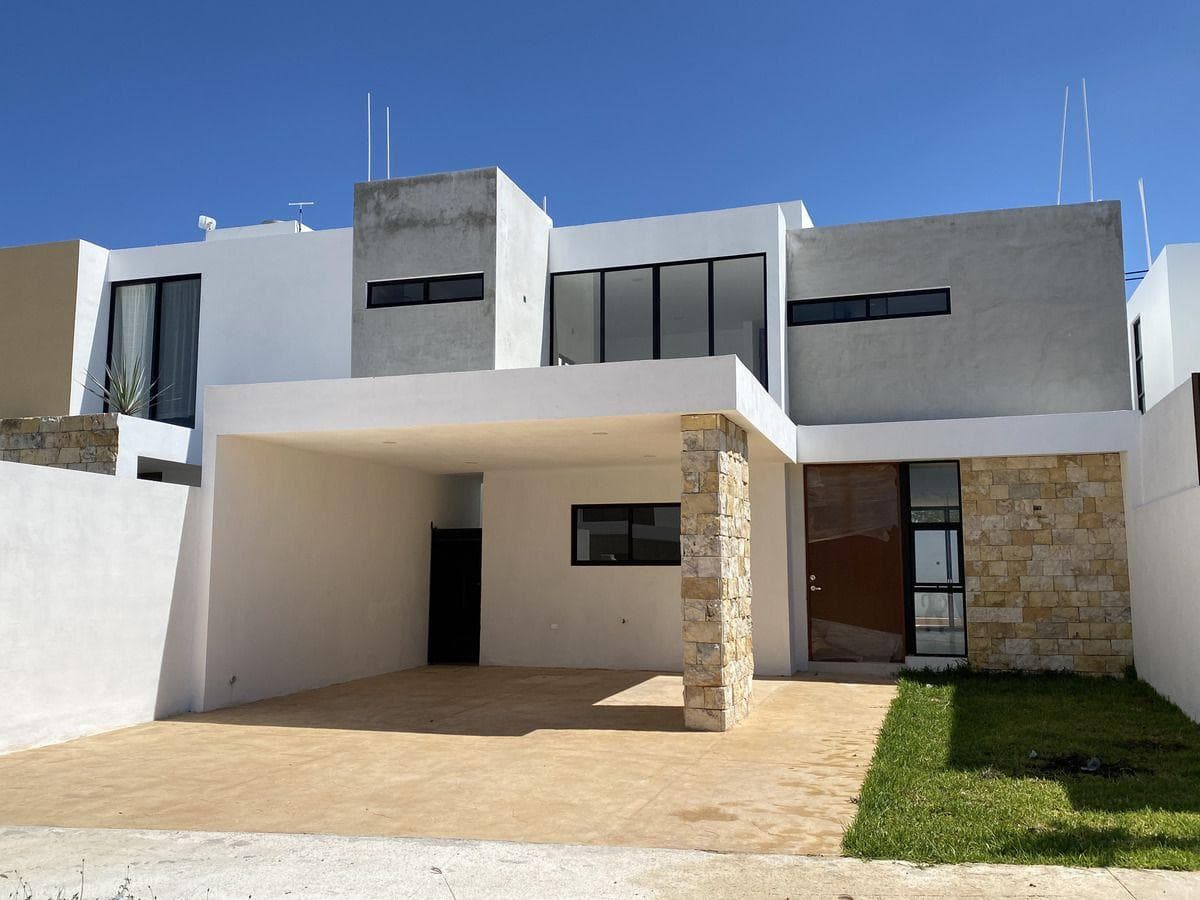 House north of Mérida, Cholul