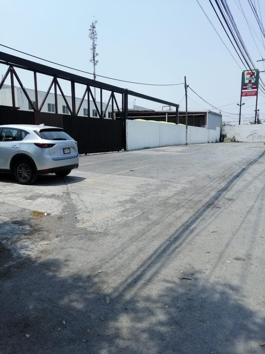 Commercial Warehouse for Rent on López Mateos Avenue, San Nicolás