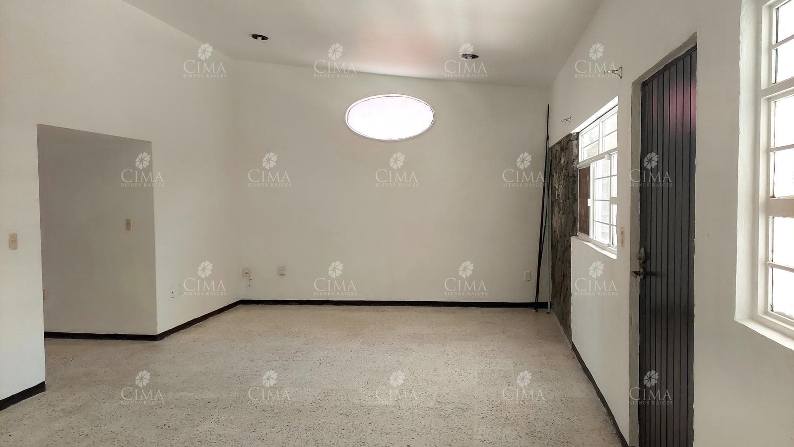 Renta Casa en Vista Hermosa - R99