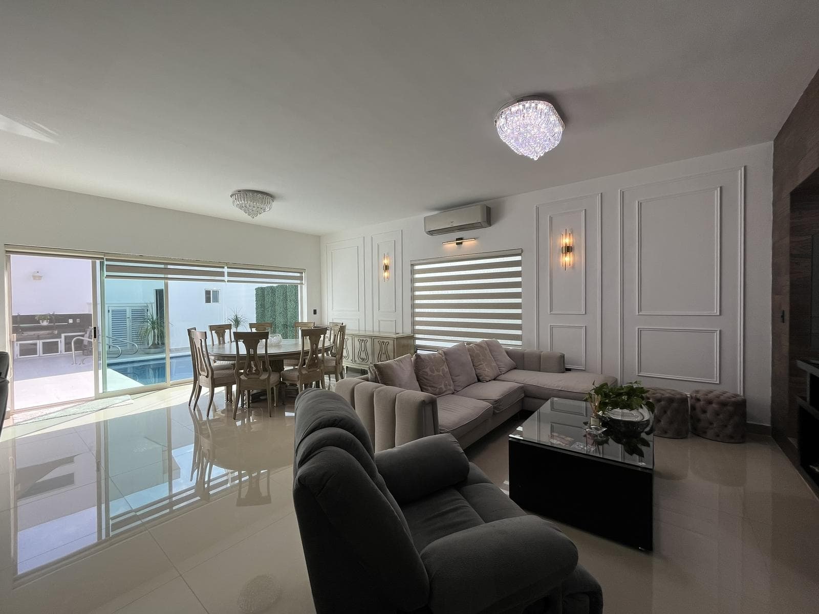 House for sale in La Estanzuela, on the national highway, on a private road near Valle Alto and Esfera City
