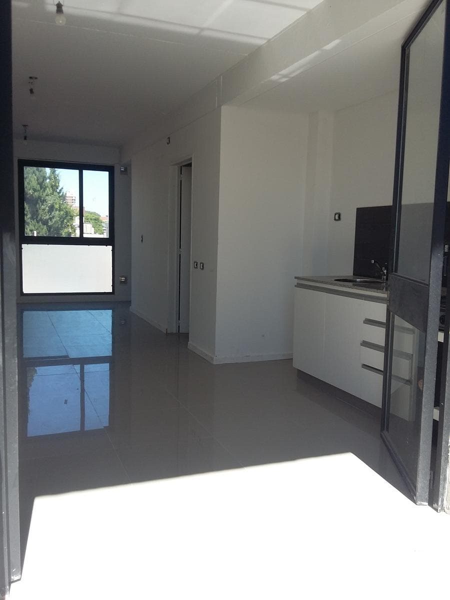 VENTA AMPLIO MONOAMBIENTE DIVISIBLE EN COGHLAN