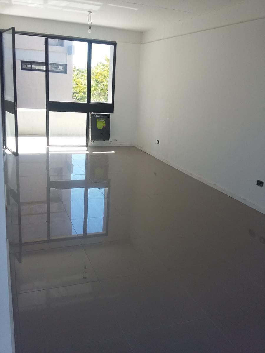 VENTA AMPLIO MONOAMBIENTE DIVISIBLE EN COGHLAN