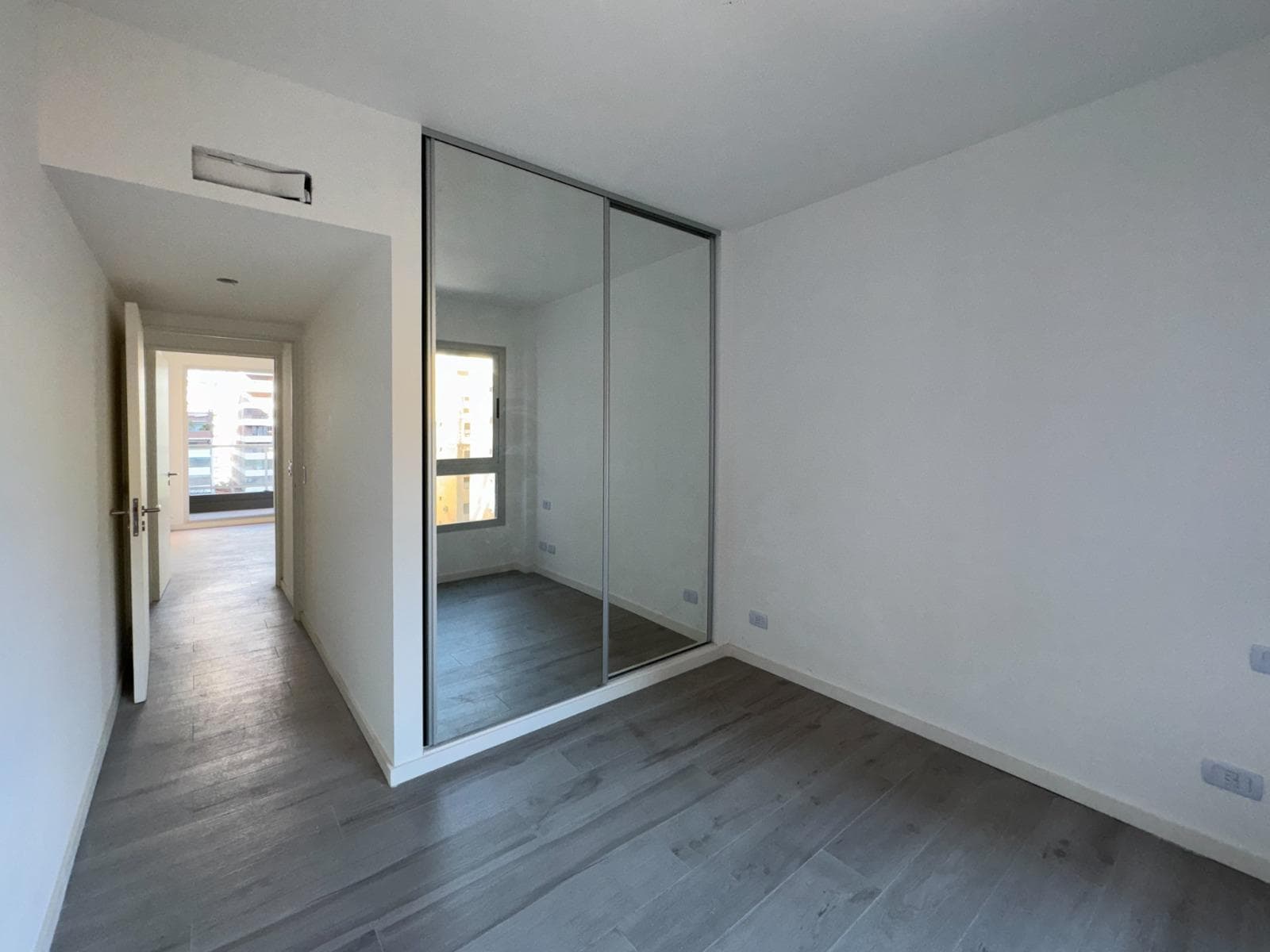 APARTMENT FOR SALE: 4-ROOM APARTMENT WITH BALCONY IN CAÑITAS