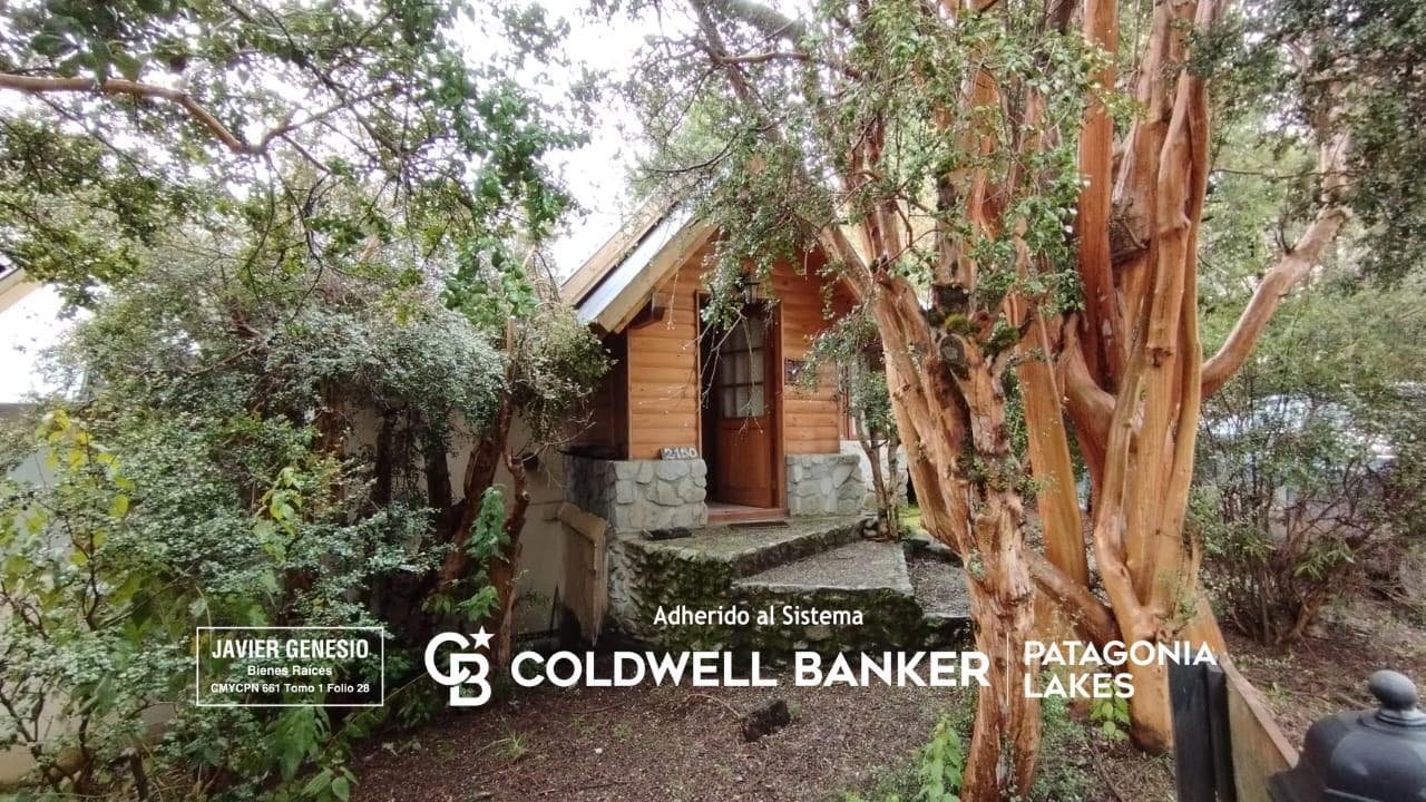 FOR SALE: 3-Bedroom House, 220 m², Villa la Angostura