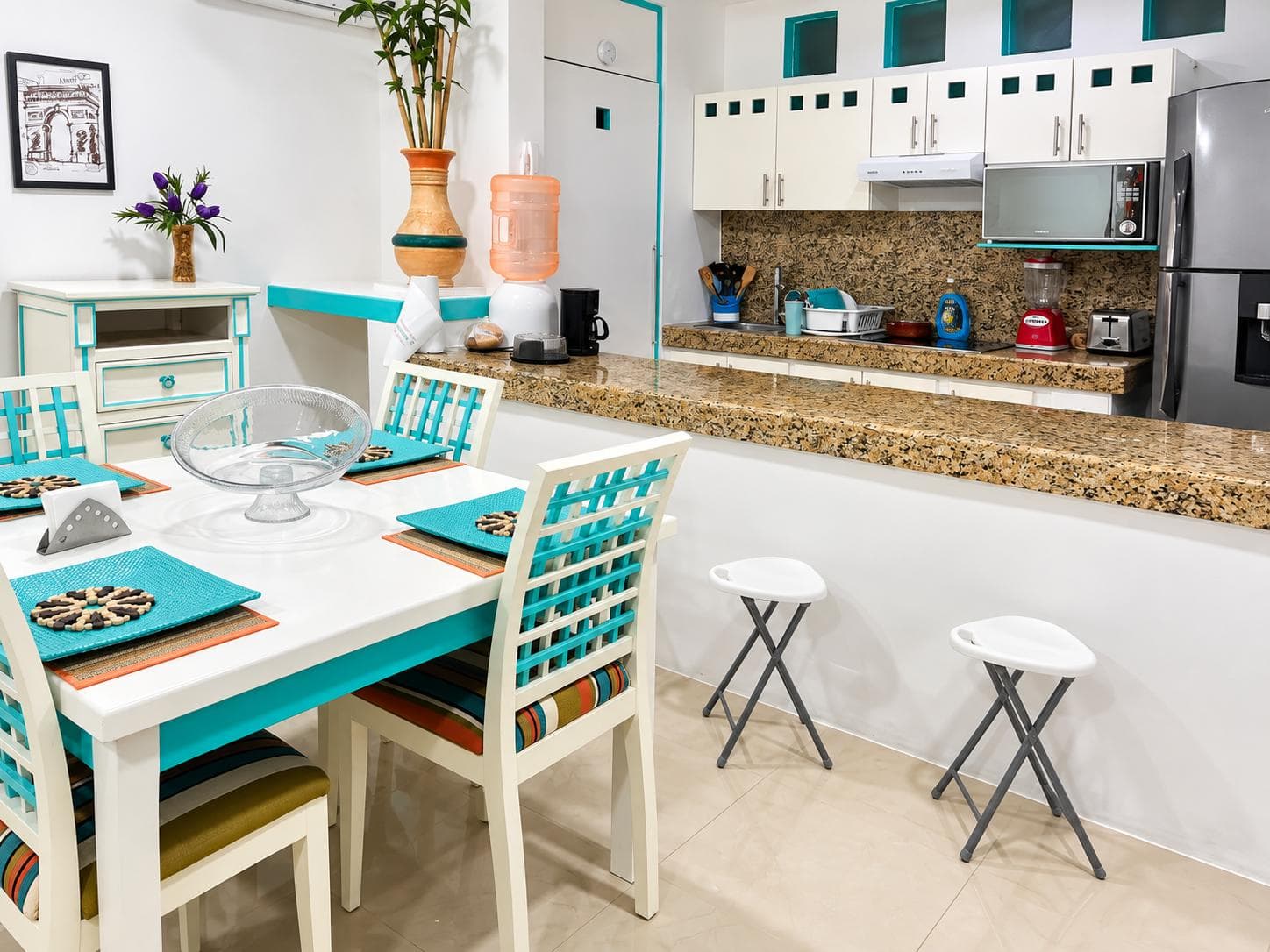 2-Bedroom Ground-Floor Apartment for Rent, One Block from 5th Ave. and 38th St., Playa del Carmen