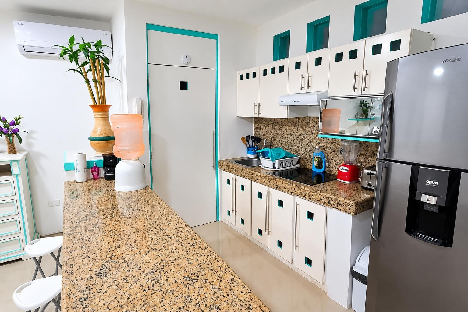2-Bedroom Ground-Floor Apartment for Rent, One Block from 5th Ave. and 38th St., Playa del Carmen