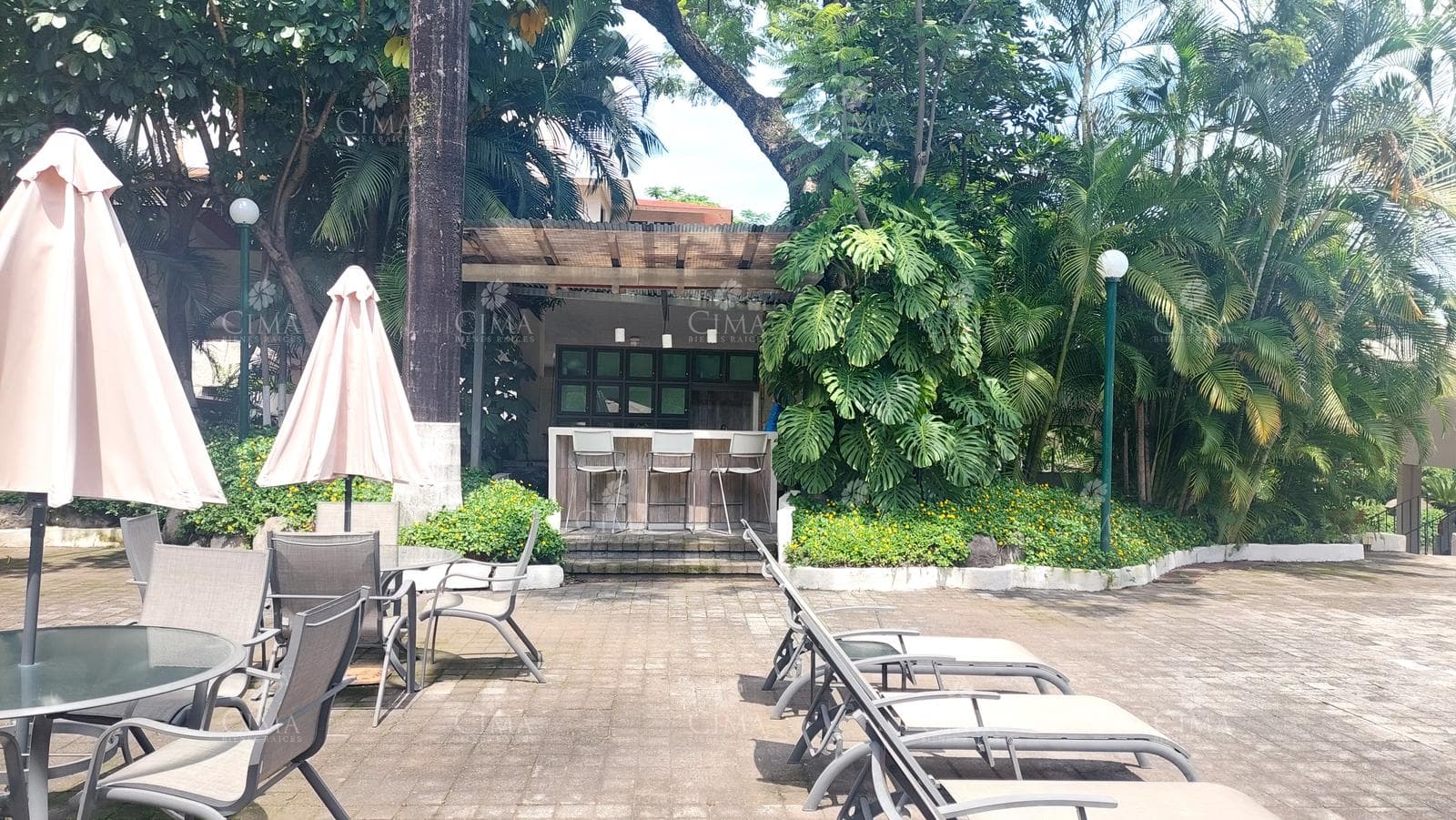 Venta departamento en Acapatzingo - V345