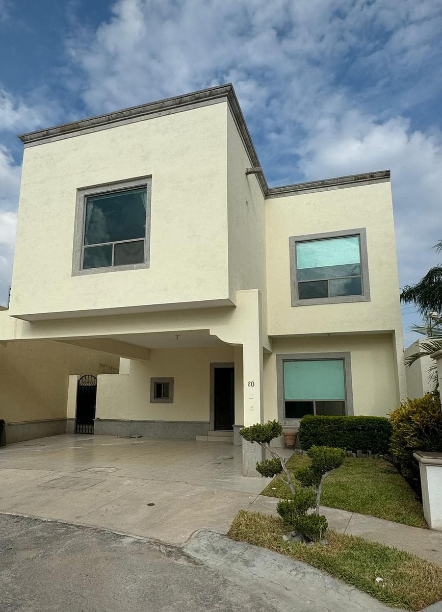 House for Sale in Villa Alta, Senderos Residential Complex