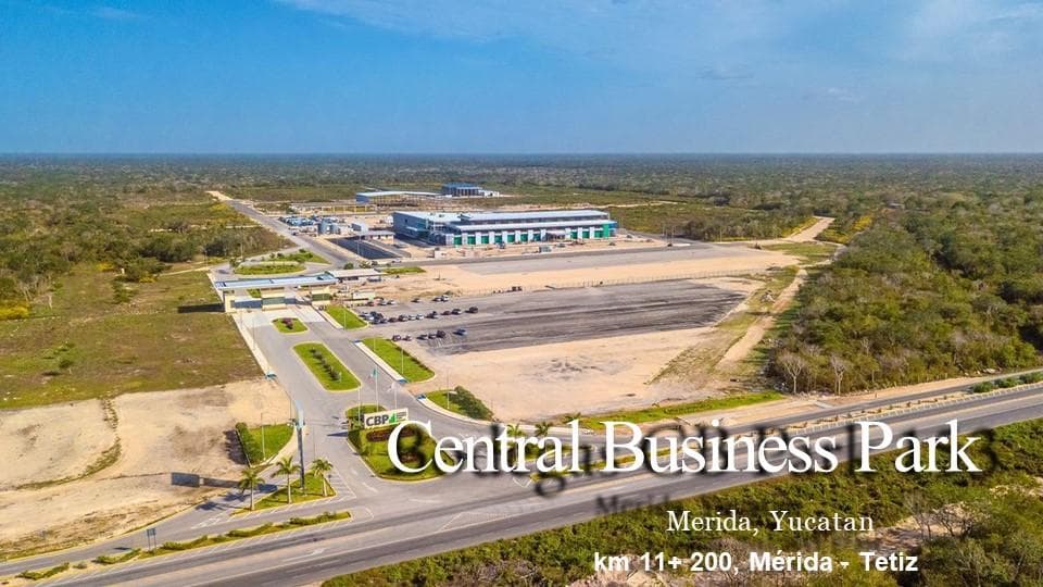 Lot in Central Business Park on the Mérida–Tetiz Highway