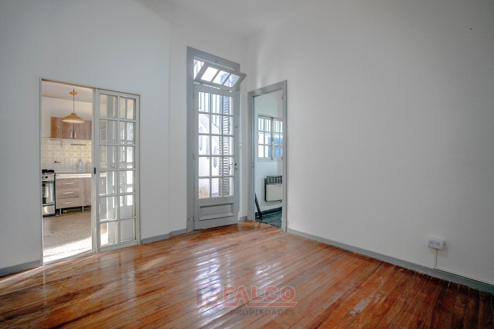 For sale in Parque Chacabuco—4-room apartment with private terrace and grill—No maintenance fees