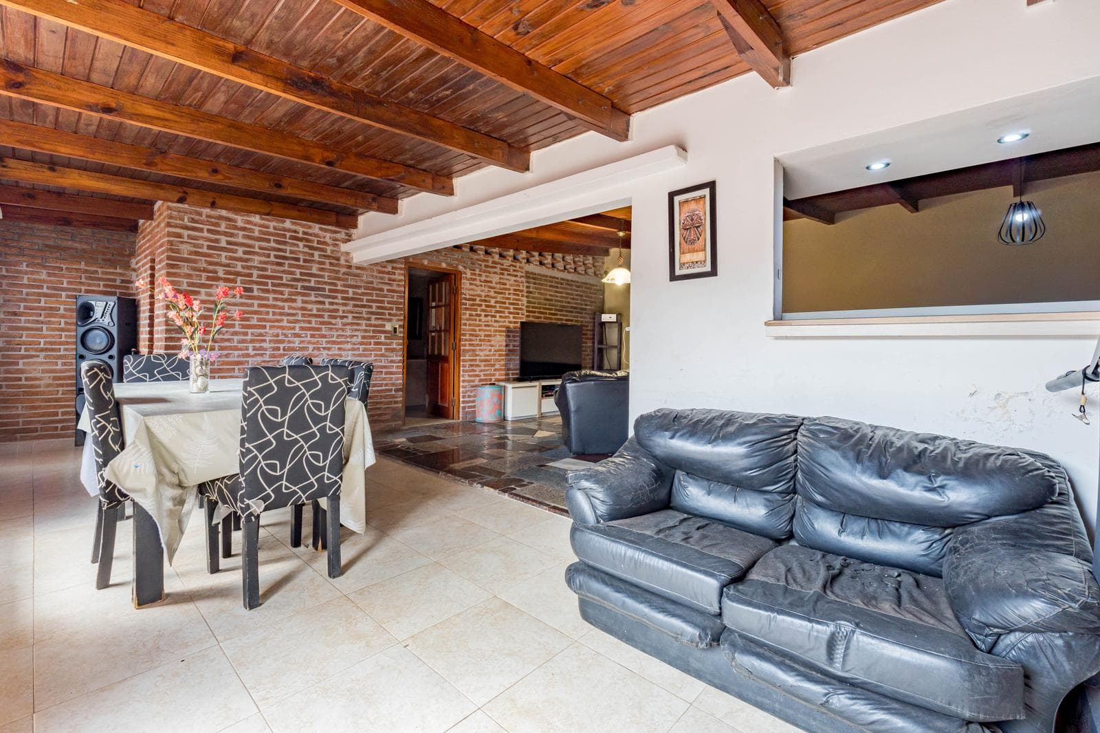 House in Roldan, Santa Teresa