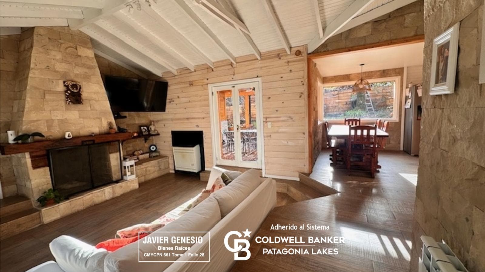 FOR SALE: 240 m² house on a 682 m² lot in the Altos del Sol neighborhood, San Martín de los Andes