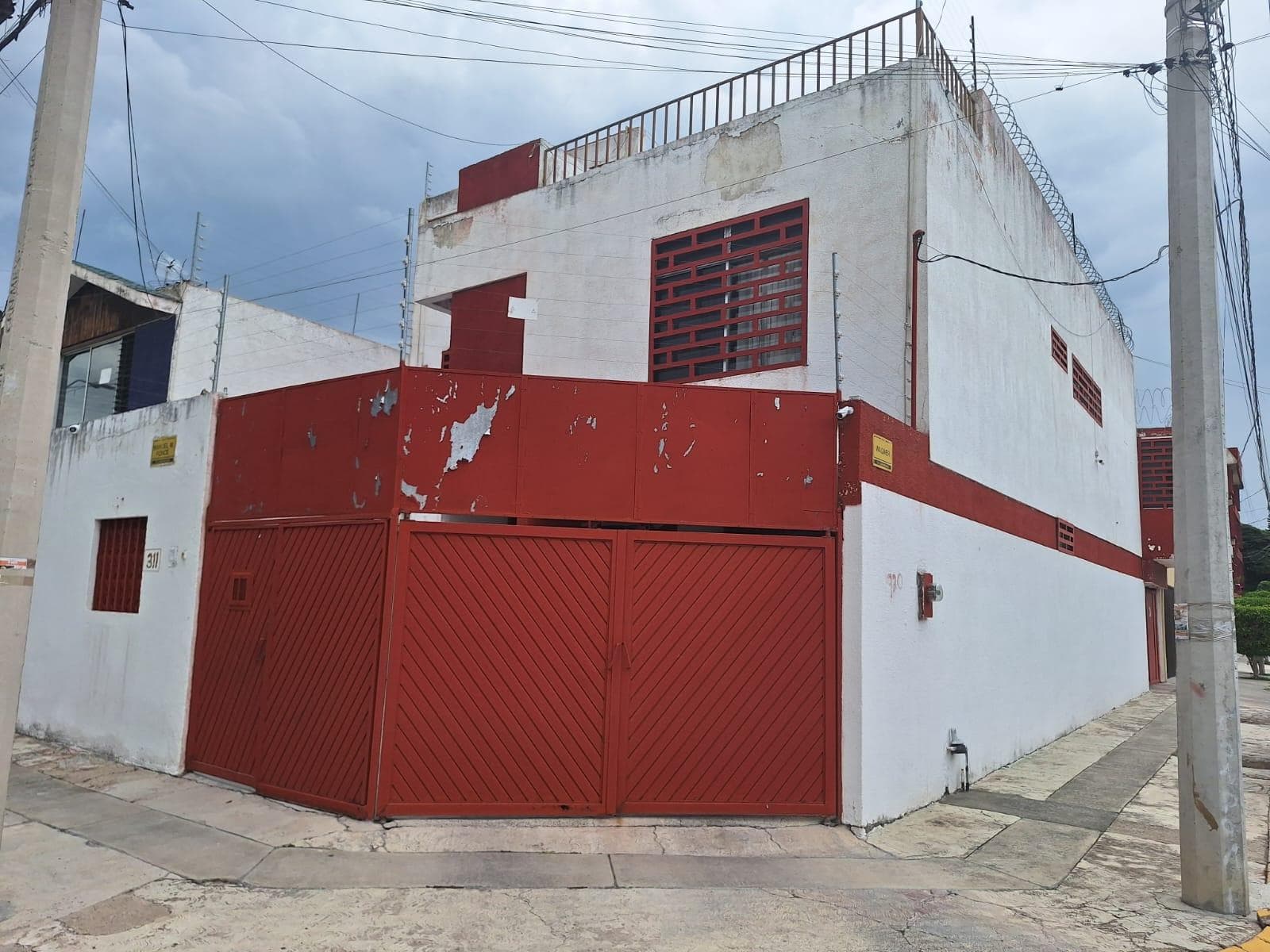 Casa en León Moderno ideal para Oficinas, Clínica o casa habitación