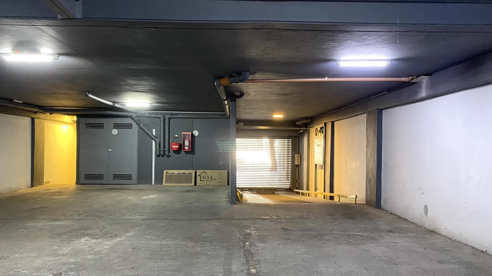 Ground-Floor Covered Parking Space for Sale. Downtown Rio