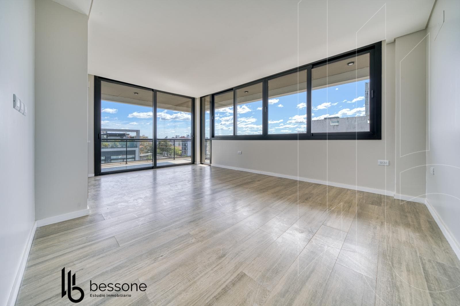 Apartment in Chauvin with a private terrace, garage, and storage room