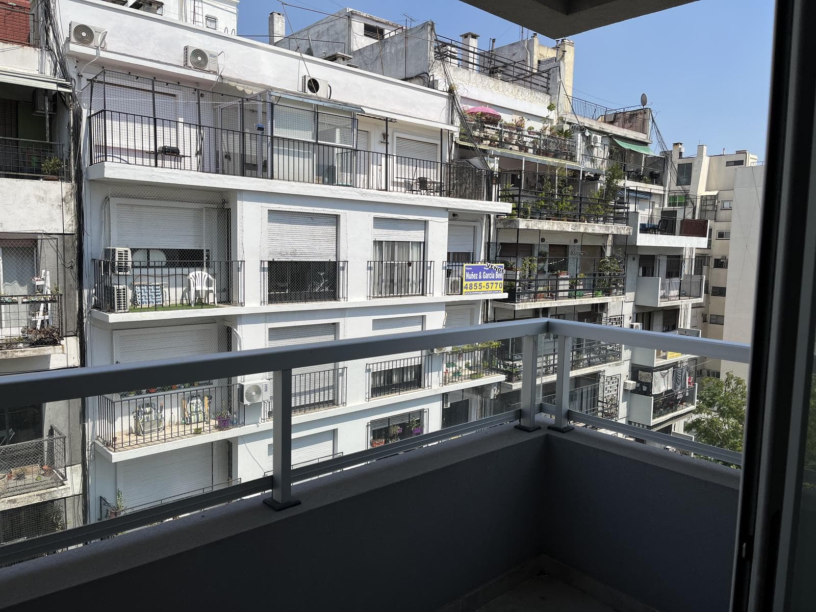 Fully Furnished Apartment for Rent in Almagro.