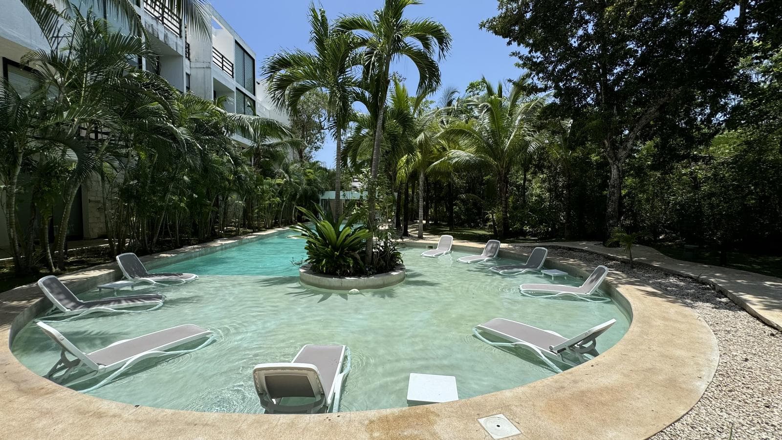 VILLA-STYLE HOME FOR SALE IN BAHIA PRINCIPE, TULUM