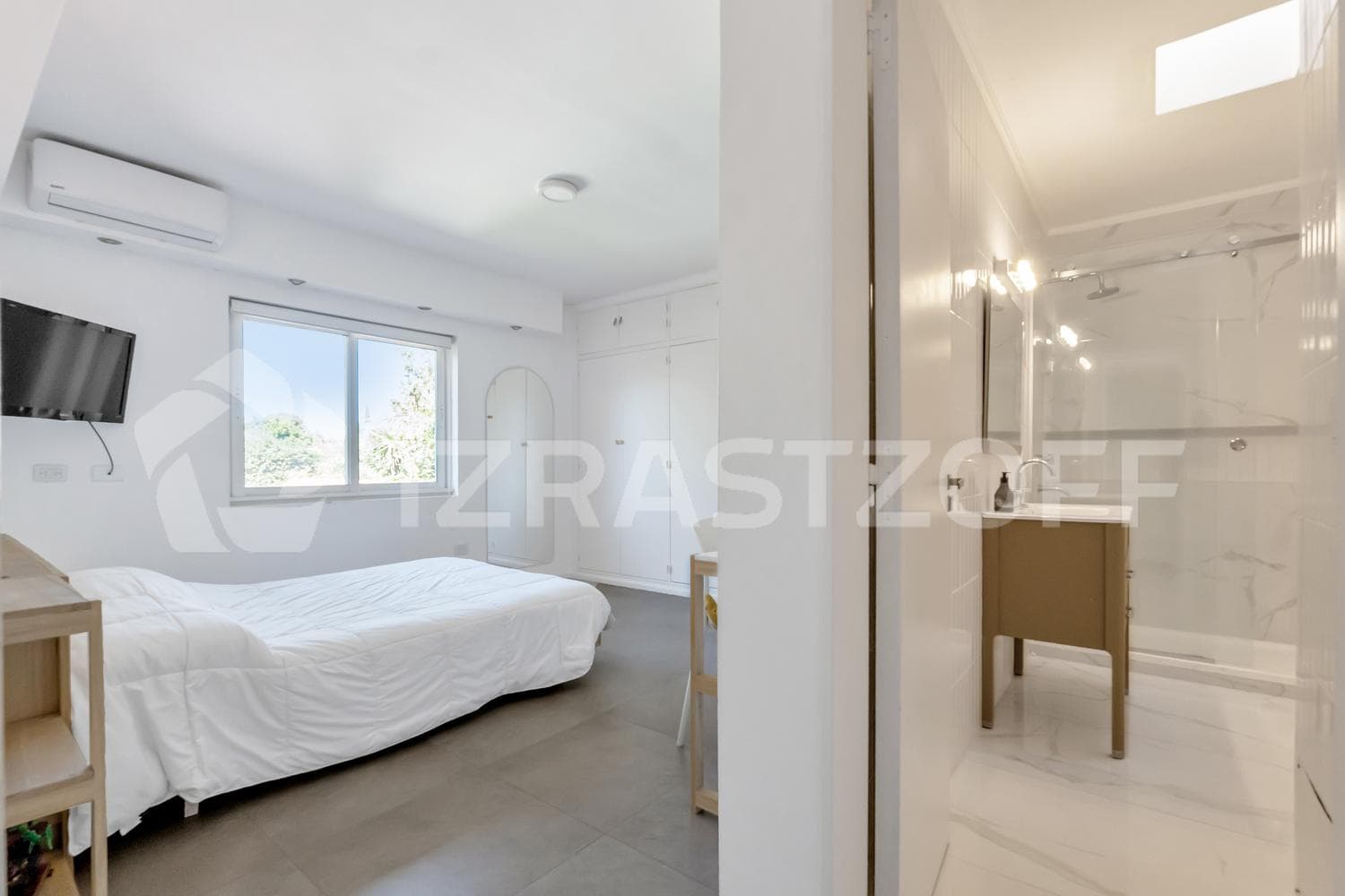 House for Sale in Los Lagartos: 3 suites plus another room with private bathrooms