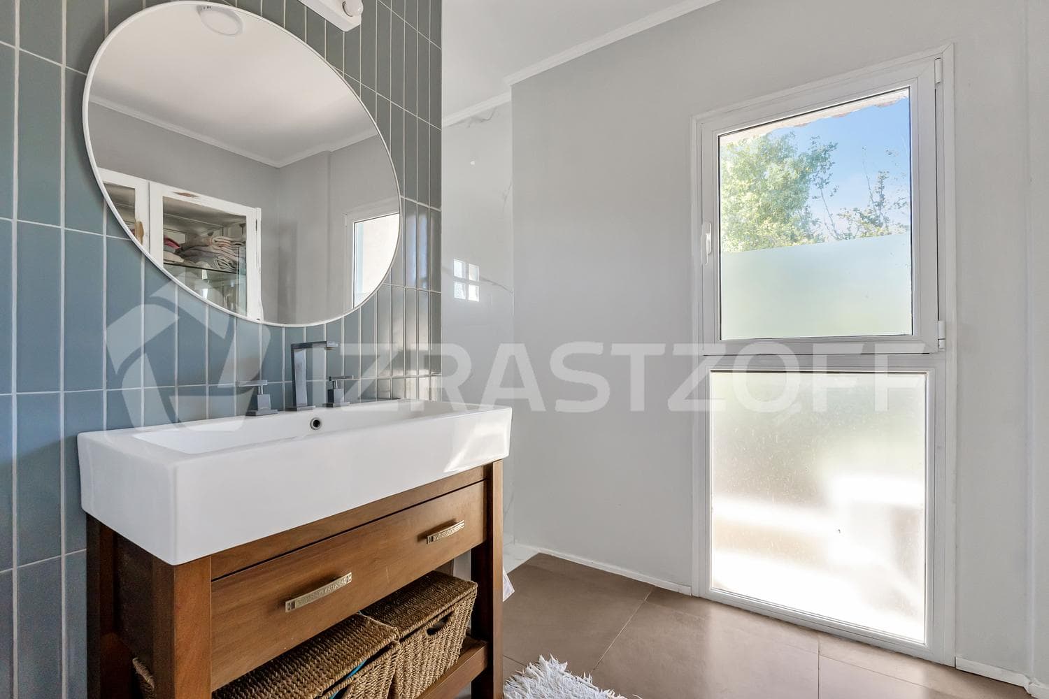 House for Sale in Los Lagartos: 3 suites plus another room with private bathrooms