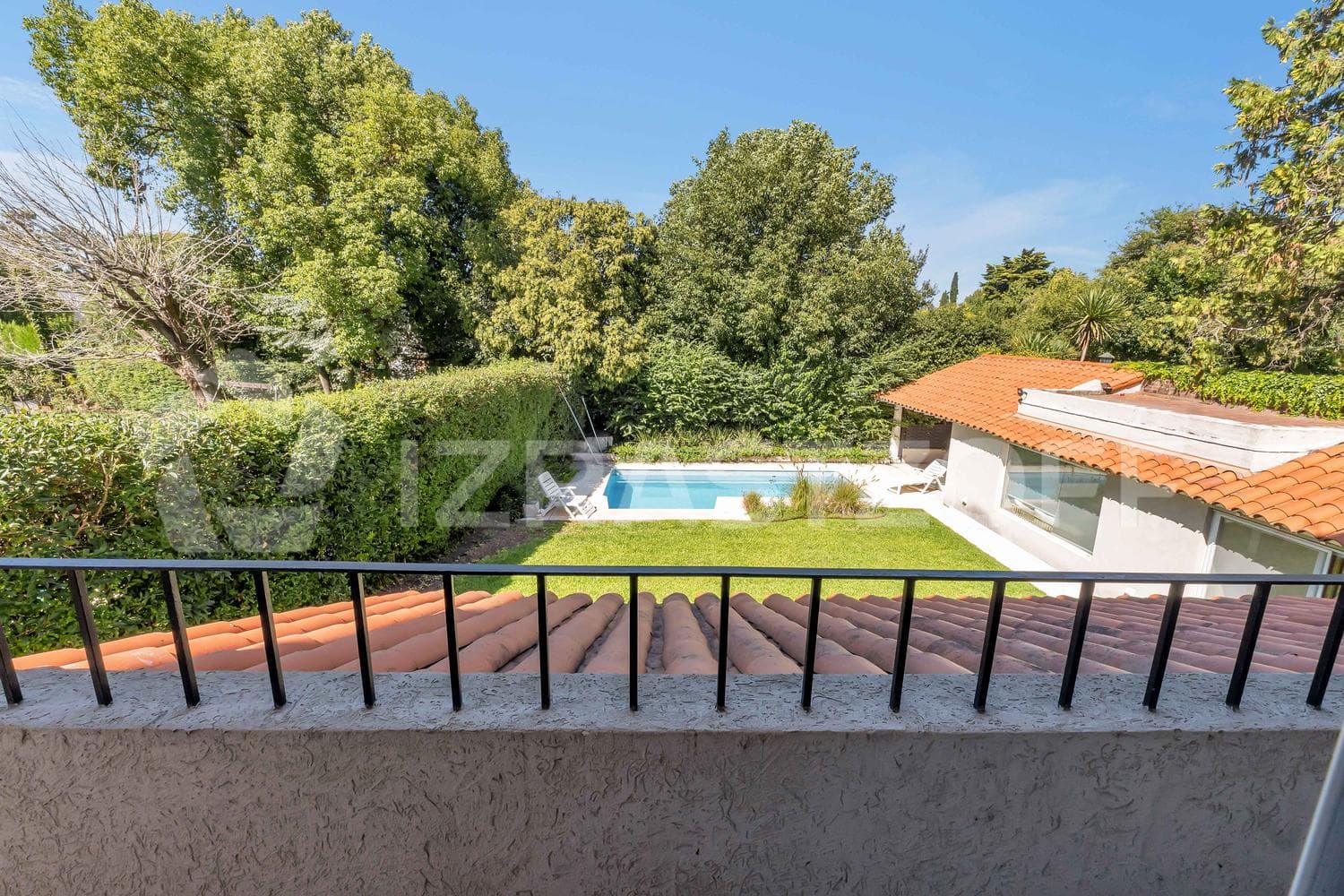 House for Sale in Los Lagartos: 3 suites plus another room with private bathrooms