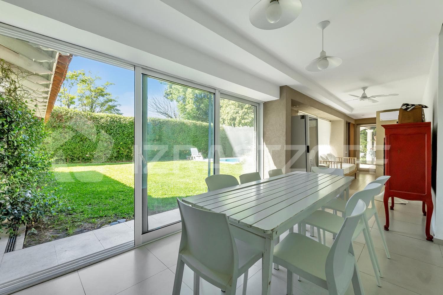 House for Sale in Los Lagartos: 3 suites plus another room with private bathrooms