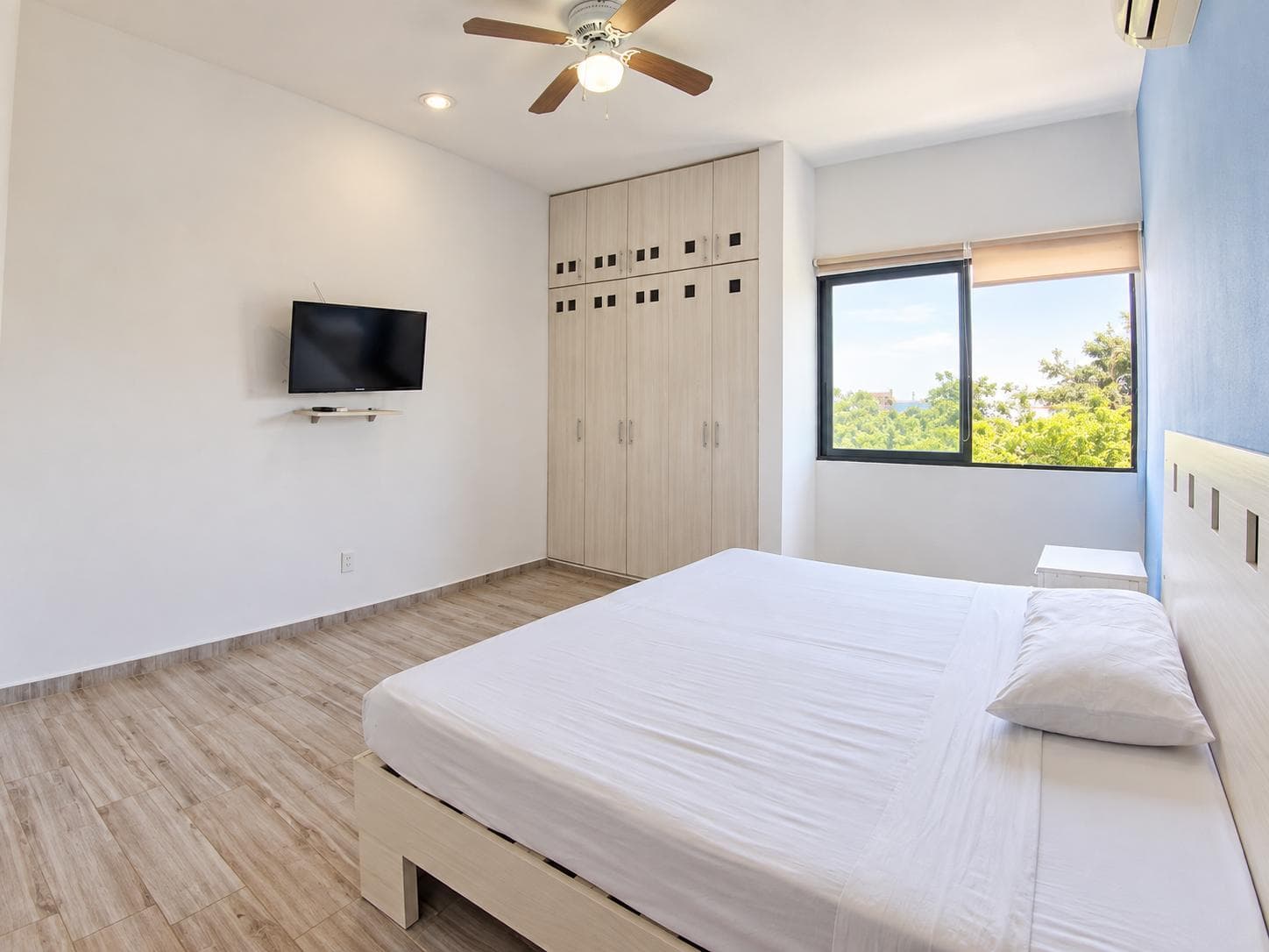 Furnished 1-Bedroom Apartment for Rent | Near Playa 72 | Colosio, Playa del Carmen