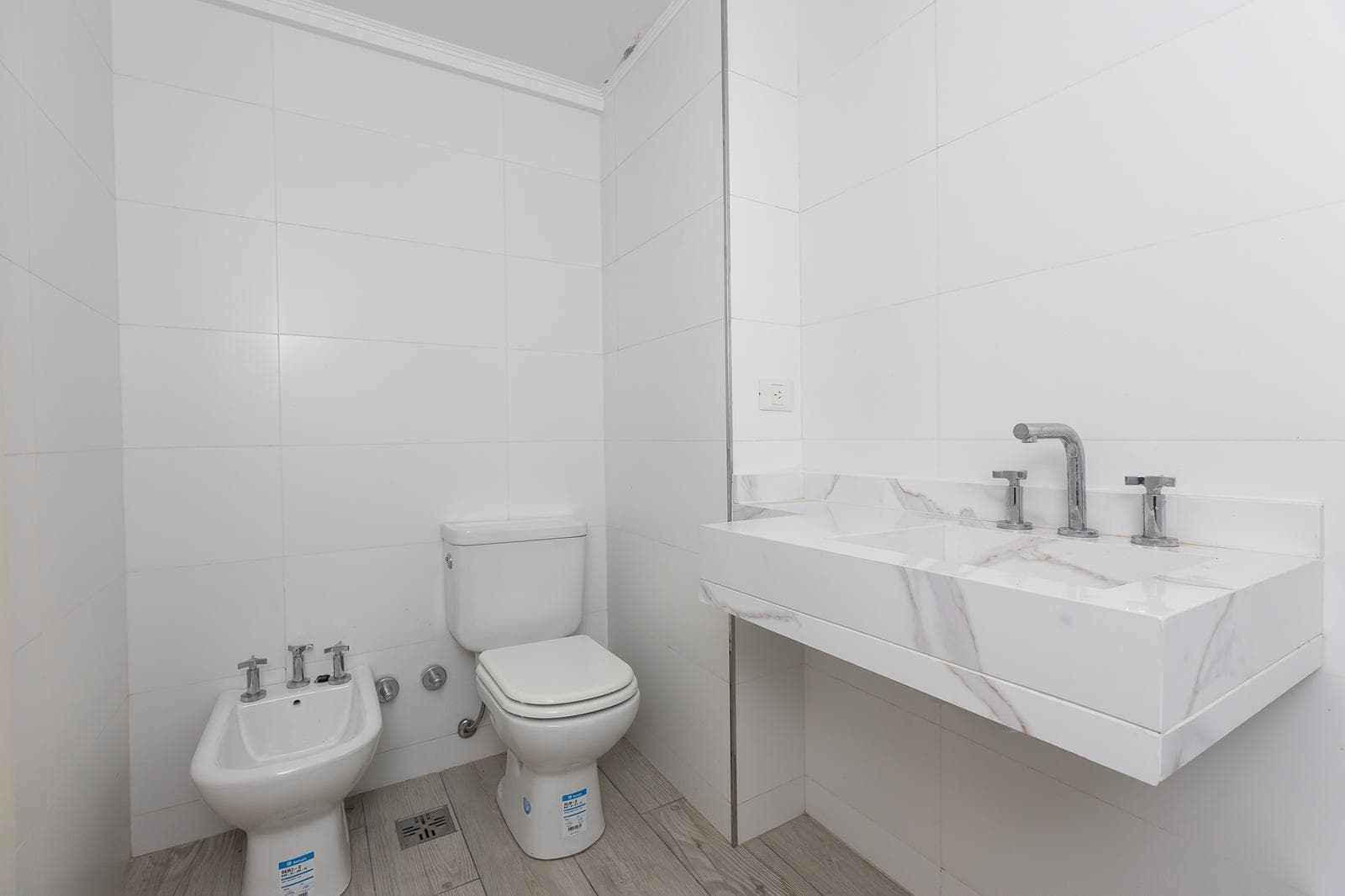 4-room apartment for sale in Villa Urquiza—terrace, barbecue, pool, brand-new, mortgage-eligible