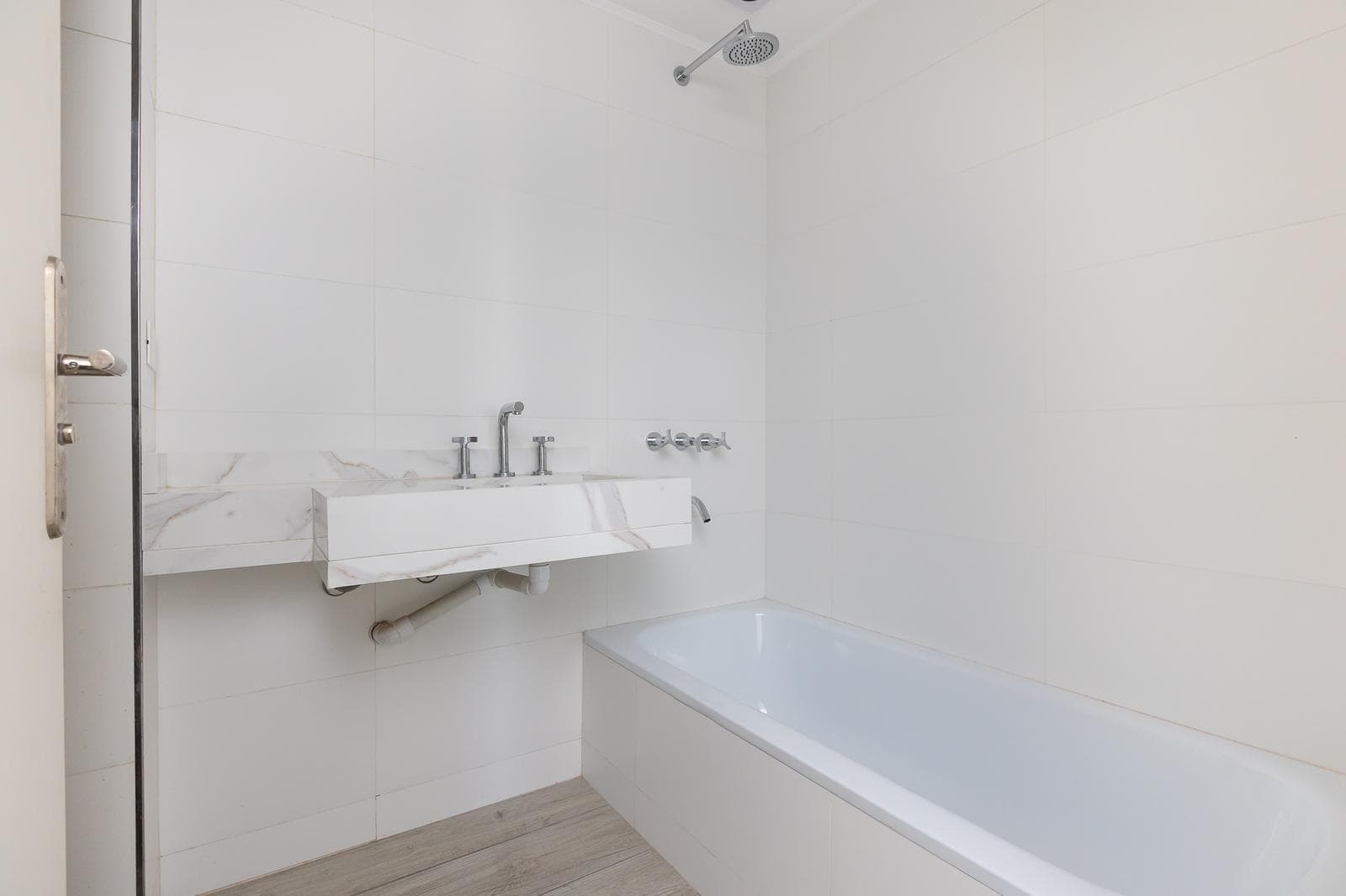 4-room apartment for sale in Villa Urquiza—terrace, barbecue, pool, brand-new, mortgage-eligible