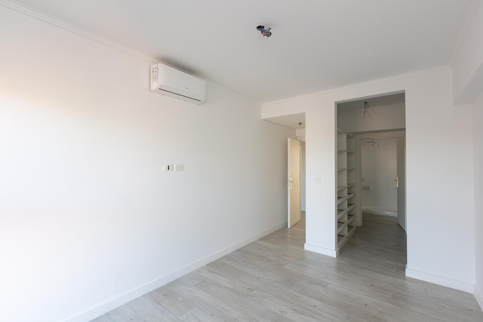 4-room apartment for sale in Villa Urquiza—terrace, barbecue, pool, brand-new, mortgage-eligible