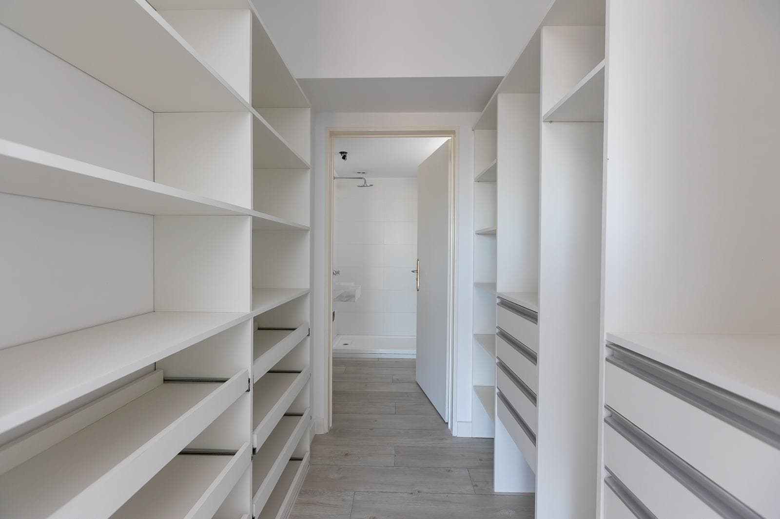 4-room apartment for sale in Villa Urquiza—terrace, barbecue, pool, brand-new, mortgage-eligible