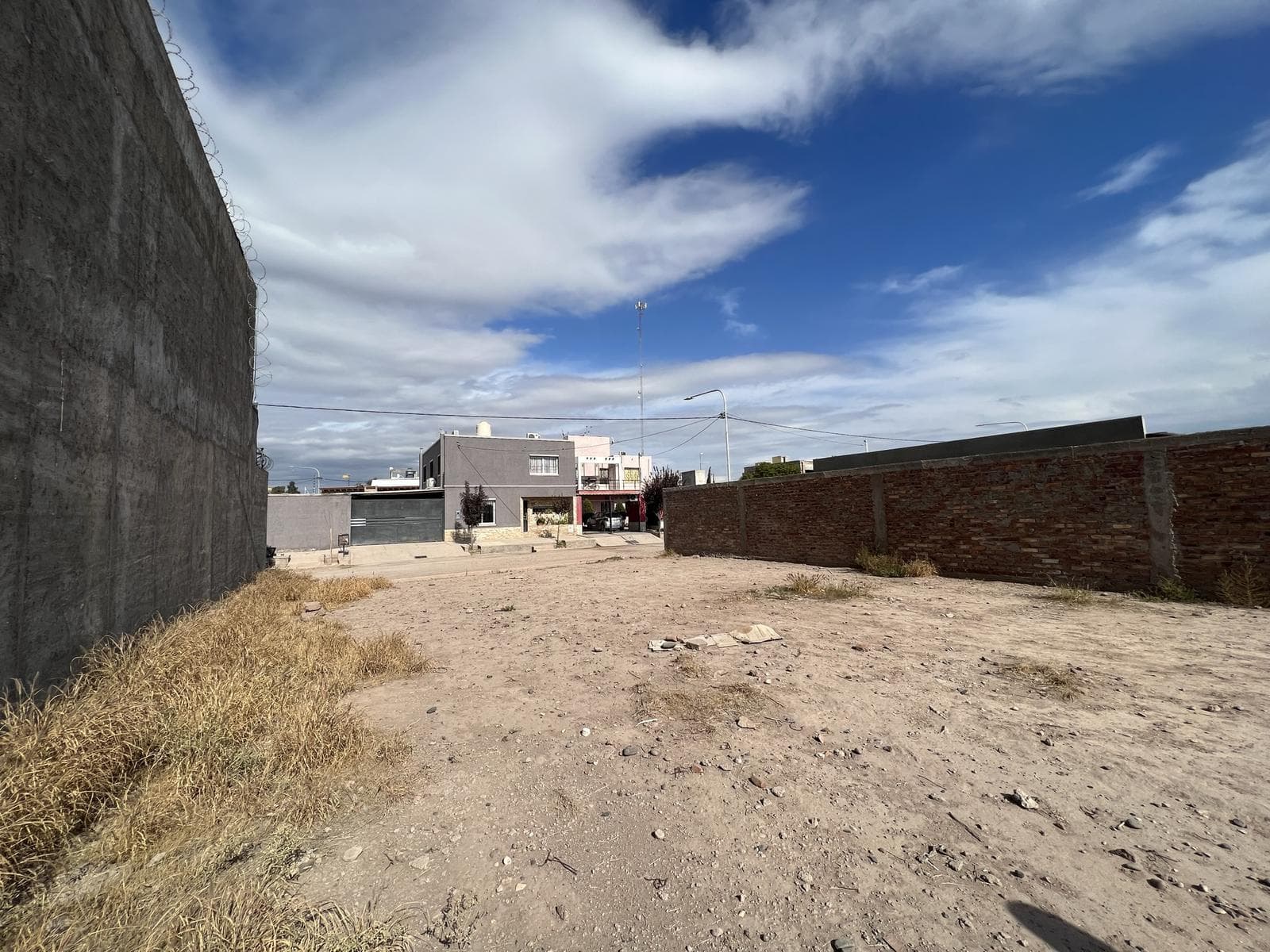 Land for Sale—Ideal for an Apartment Complex