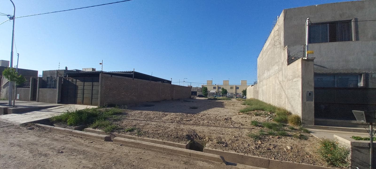 Land for Sale—Ideal for an Apartment Complex