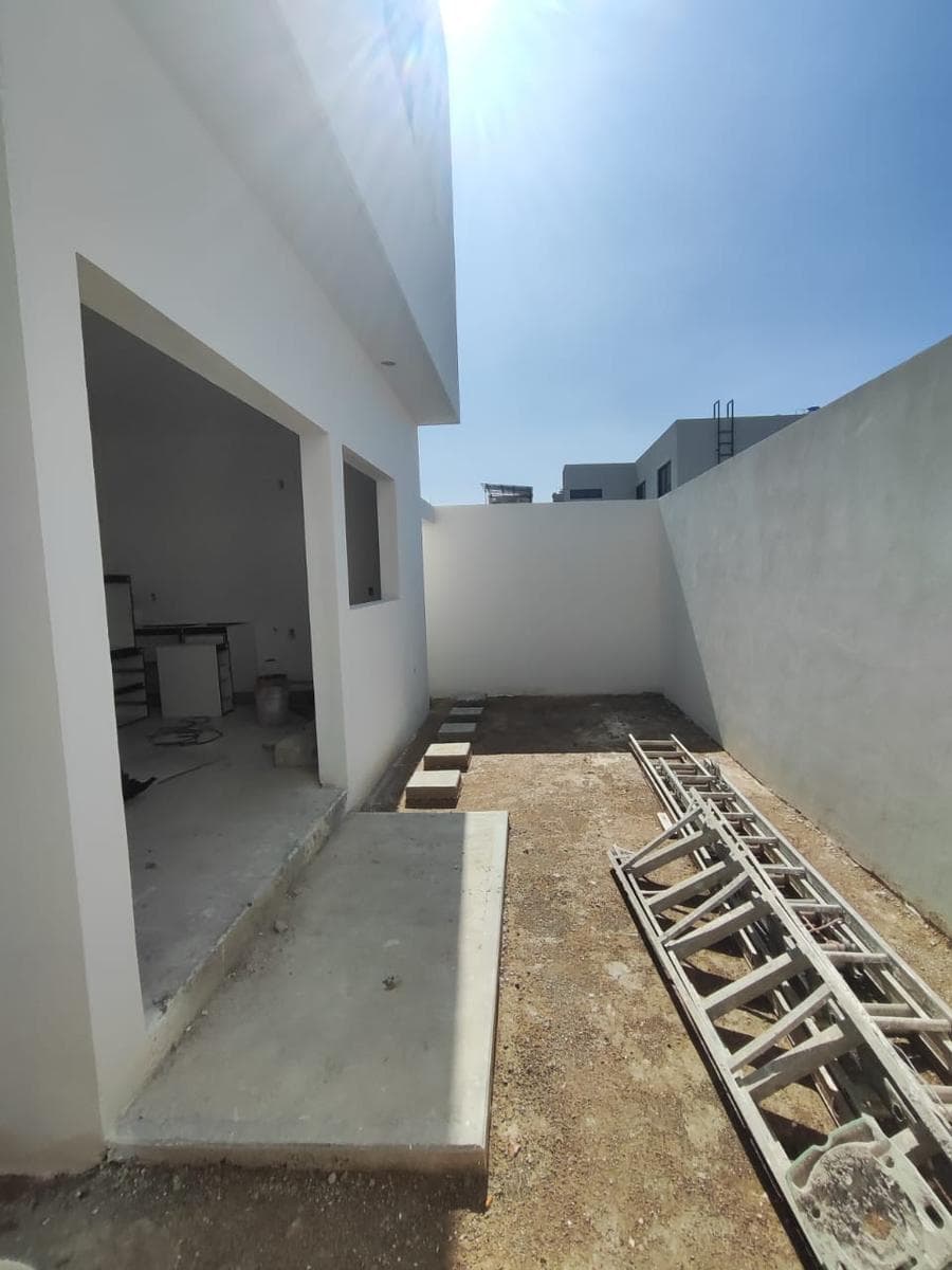 Casa en PreVenta en Sierra Nogal III con 3 Recámaras con Baño, 2 de ellas en Planta Baja