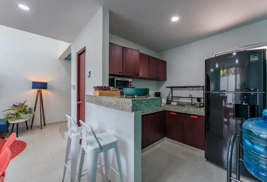 HOUSE FOR SALE IN CHICXULUB, PUERTO YUCATÁN, ONE BLOCK FROM THE OCEAN