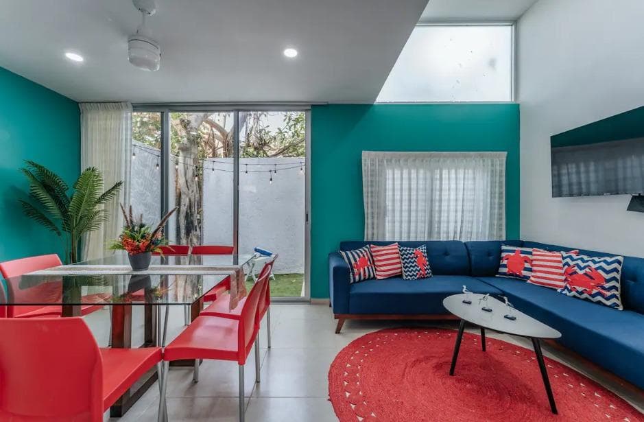 HOUSE FOR SALE IN CHICXULUB, PUERTO YUCATÁN, ONE BLOCK FROM THE OCEAN