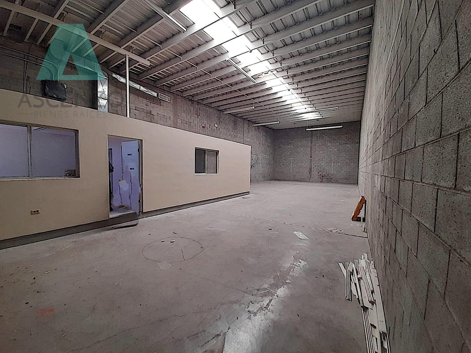 Commercial Warehouse for Rent in the Complejo Industrial Norte, Tanch
