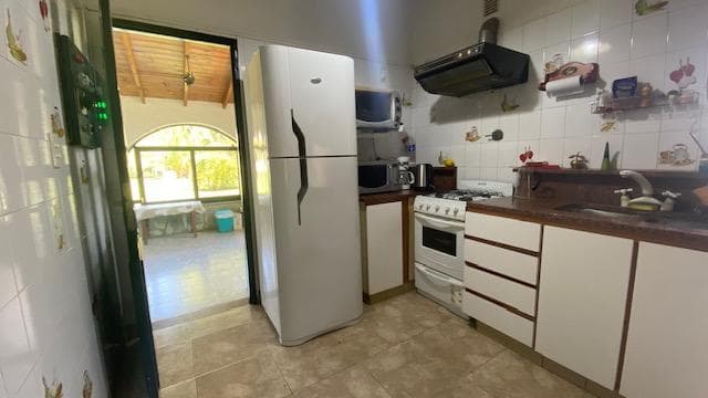 5-room house with a large garden for sale in El Cazador