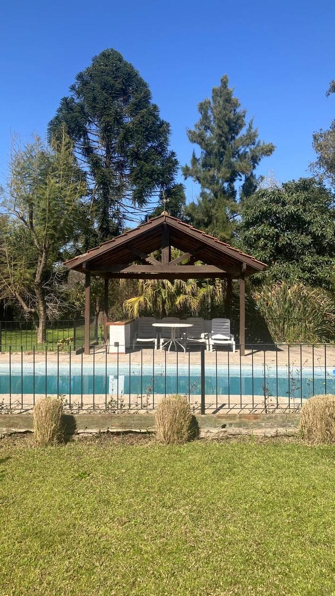 5-room house with a large garden for sale in El Cazador