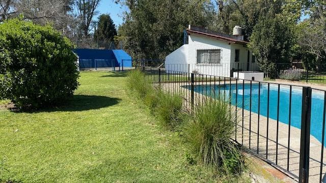 5-room house with a large garden for sale in El Cazador