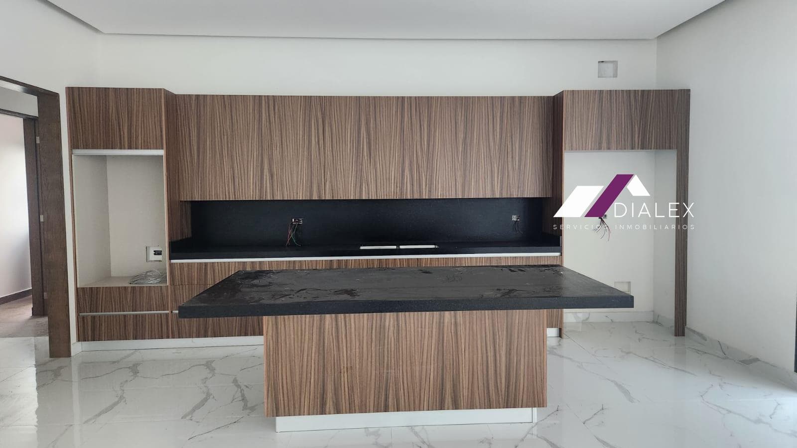 Bosques de las Misiones - NATIONAL HIGHWAY - House FOR SALE on Santiago Nuevo León, 430 m²