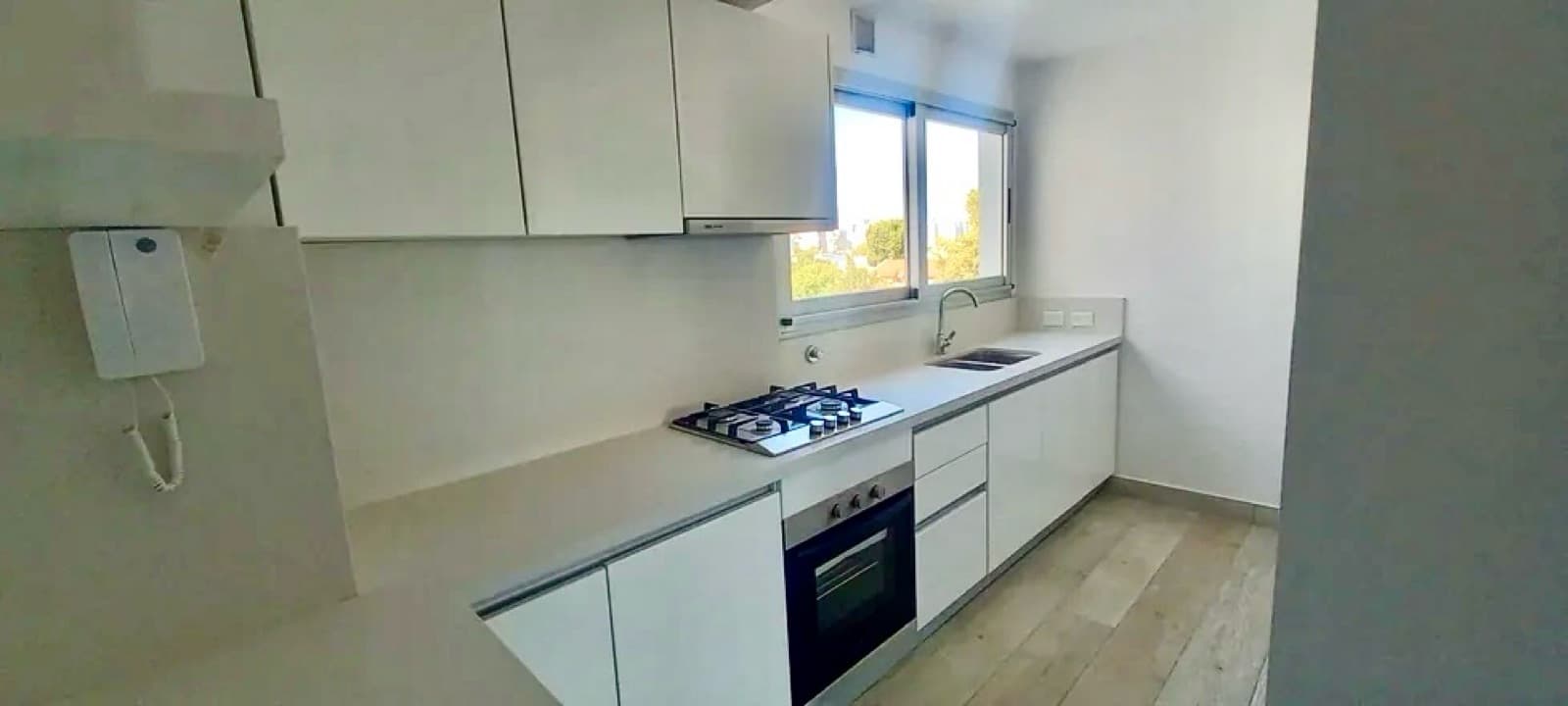 4-ROOM APARTMENT FOR SALE IN VILLA URQUIZA WITH SWIMMING POOL