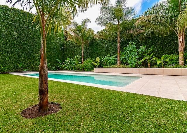 4-ROOM APARTMENT FOR SALE IN VILLA URQUIZA WITH SWIMMING POOL