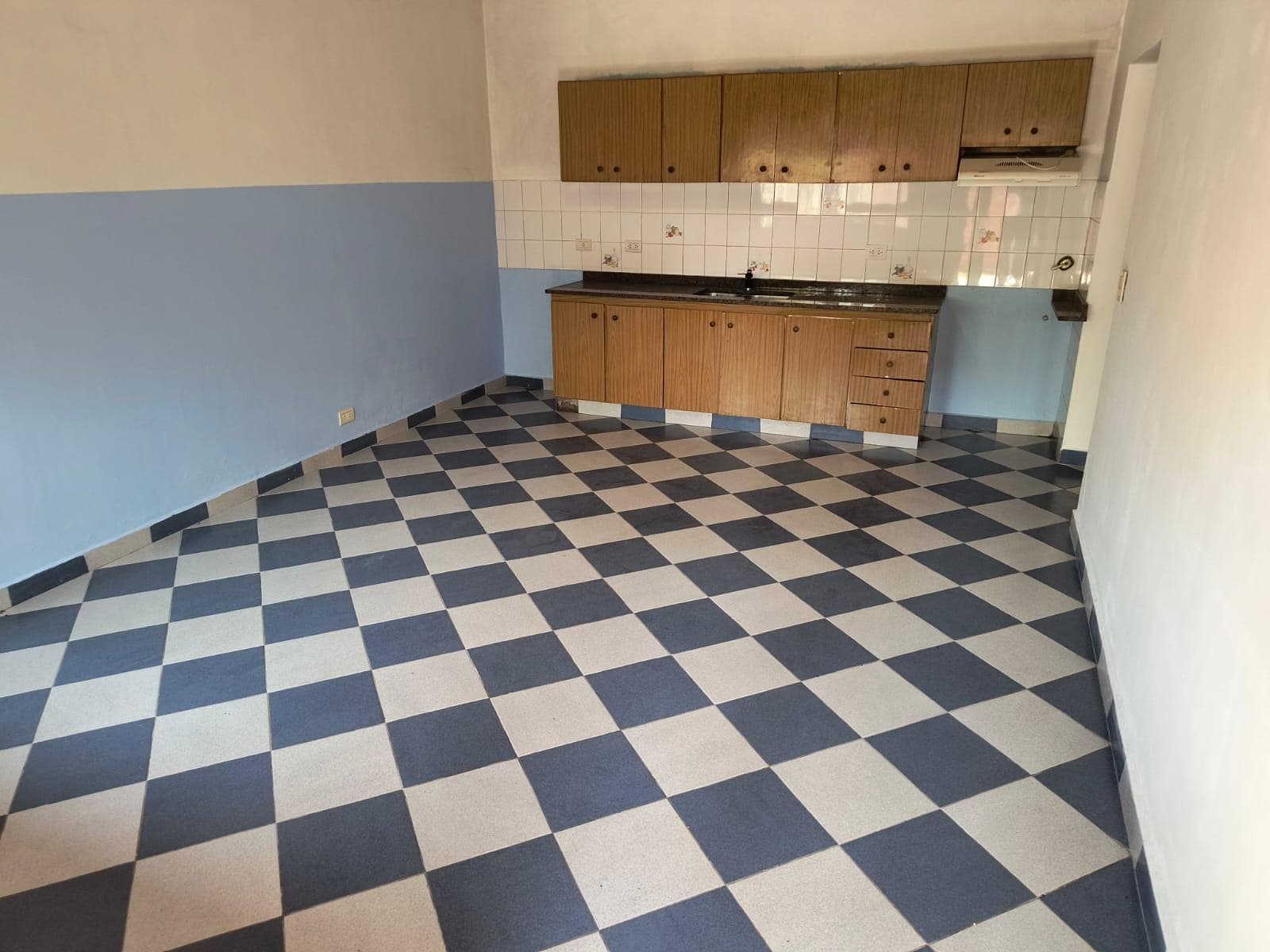House for RENT